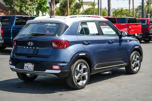 Denim w/White Roof 2024 Hyundai VENUE Limited