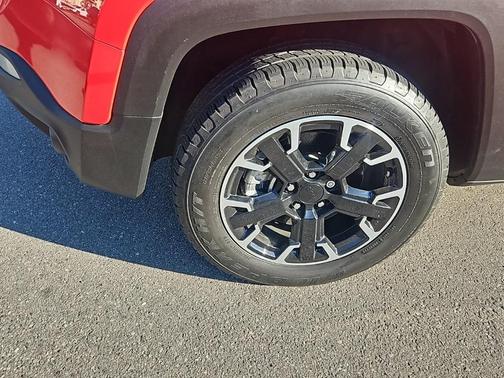 2023 Jeep Renegade Trailhawk