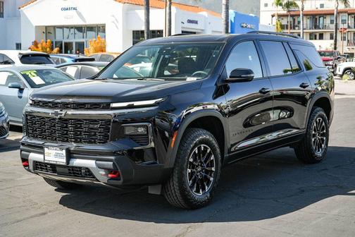 Mosaic Black Metallic 2026 Chevrolet Traverse AWD Z71