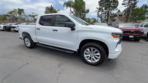 2025 Chevrolet Silverado 1500 Custom