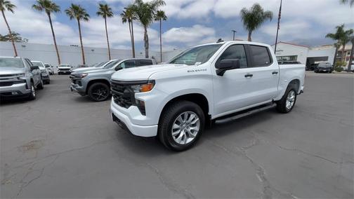 2025 Chevrolet Silverado 1500 Custom