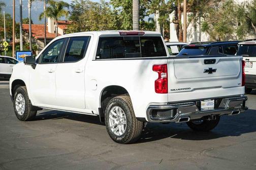Summit White 2026 Chevrolet Silverado 1500 LT