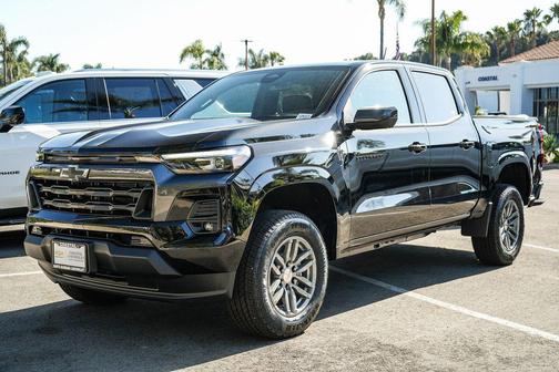 Black 2026 Chevrolet Colorado LT