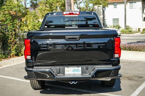 Black 2026 Chevrolet Colorado LT