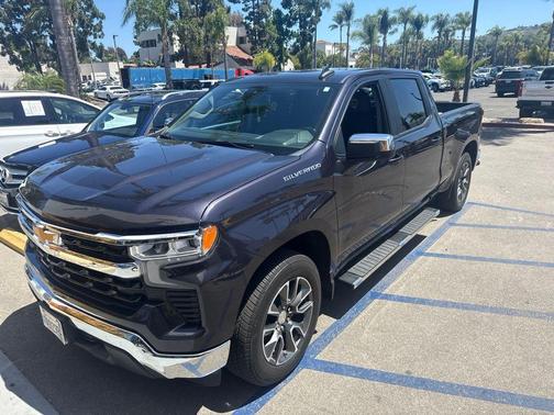 Dark Ash Metallic 2024 Chevrolet Silverado 1500 LT
