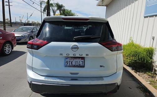 2025 Nissan Rogue SL