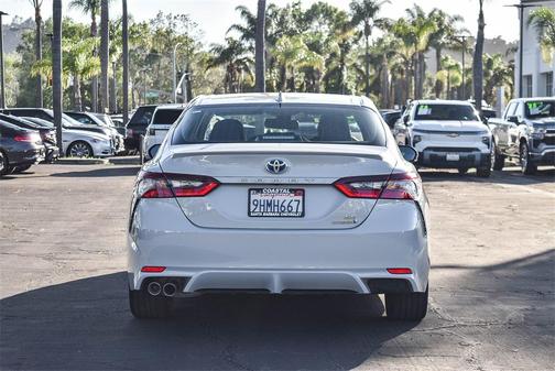 2023 Toyota Camry SE