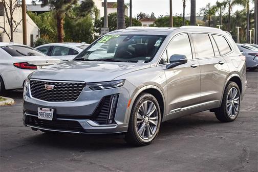 2025 Cadillac XT6 Premium Luxury FWD