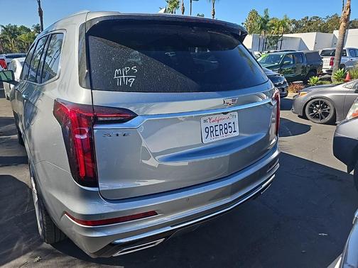 2025 Cadillac XT6 Premium Luxury FWD