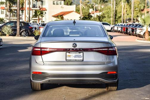 2025 Volkswagen Jetta 1.5T SE