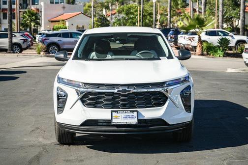 Summit White 2026 Chevrolet Trax LS