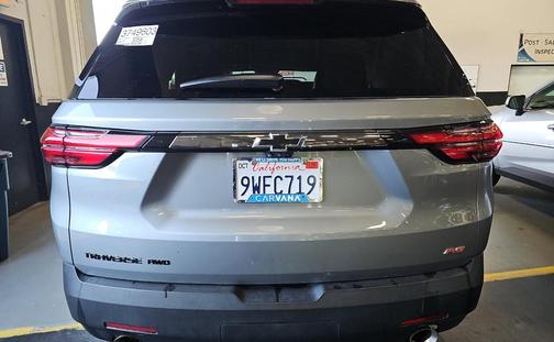 Sterling Gray Metallic 2023 Chevrolet Traverse RS