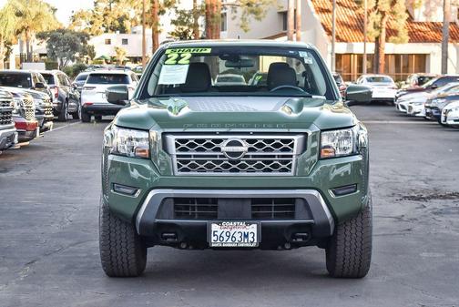 2022 Nissan Frontier SV