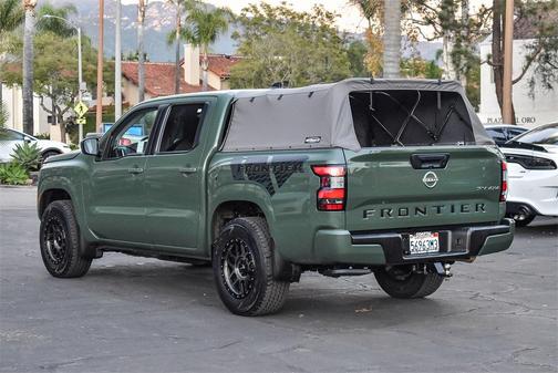 2022 Nissan Frontier SV