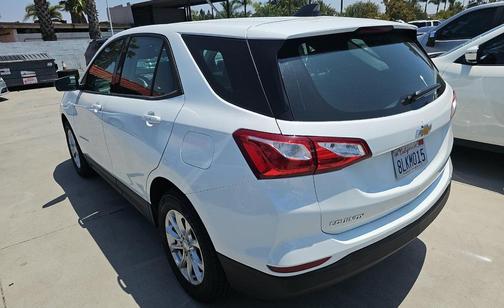 Summit White 2019 Chevrolet Equinox LS