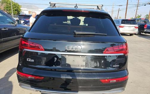 Black 2023 Audi Q5 40 Premium