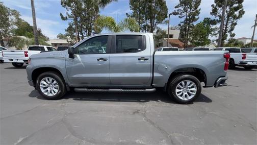 2025 Chevrolet Silverado 1500 Custom