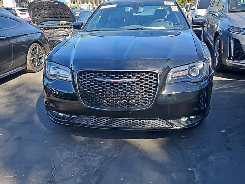 2023 Chrysler 300 S