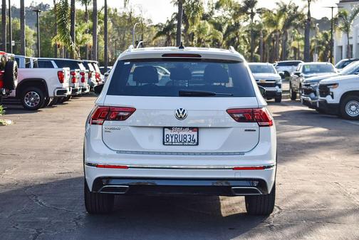 2020 Volkswagen Tiguan 2.0T SEL R-Line 4MOTION