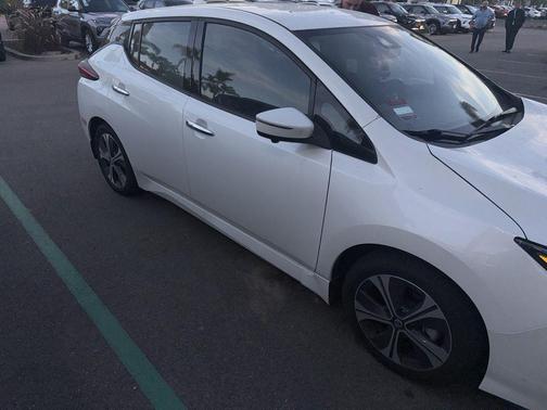 2020 Nissan Leaf SL PLUS 62 kWh