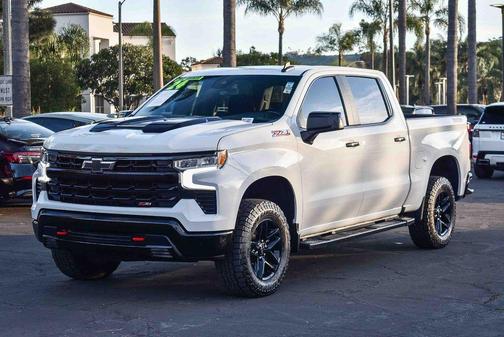 Summit White 2024 Chevrolet Silverado 1500 LT Trail Boss
