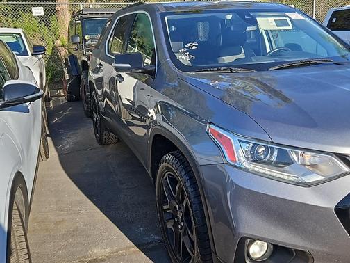 2020 Chevrolet Traverse LT Cloth