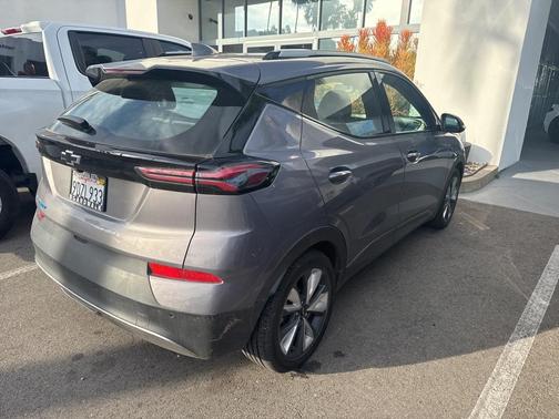 2023 Chevrolet Bolt EUV FWD LT