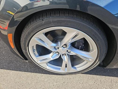 2023 Chevrolet Camaro RWD Convertible LT1