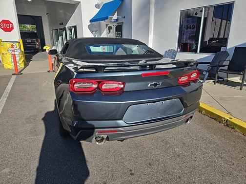2023 Chevrolet Camaro RWD Convertible LT1