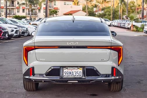 2025 Kia K4 GT-Line
