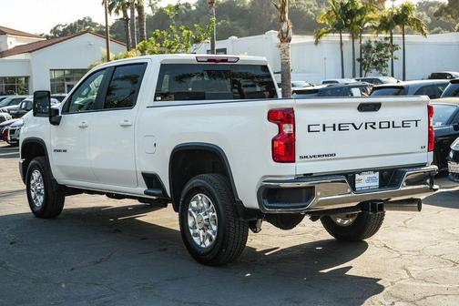 Summit White 2026 Chevrolet Silverado 2500 LT