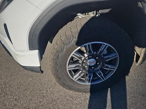 2025 GMC Sierra 1500 AT4