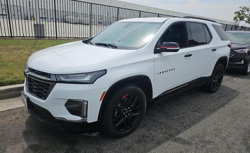 Summit White 2023 Chevrolet Traverse Premier