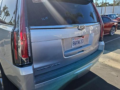 2020 Cadillac Escalade Luxury