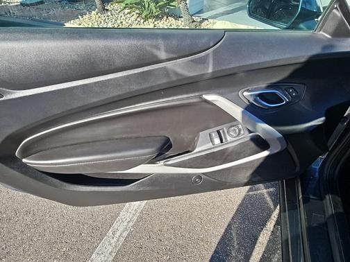 2019 Chevrolet Camaro 1LT