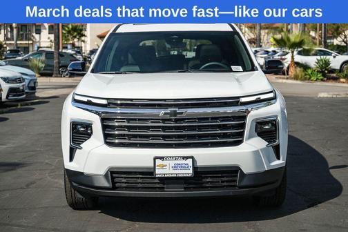 Summit White 2026 Chevrolet Traverse LT