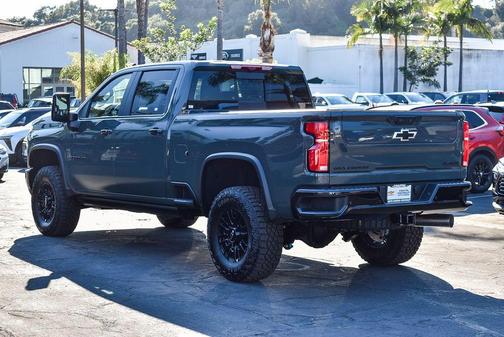 Cypress Gray 2026 Chevrolet Silverado 2500 Crew Cab, Standard Bed, XR2, 4WD