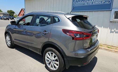 Gun Metallic 2020 Nissan Rogue Sport SV