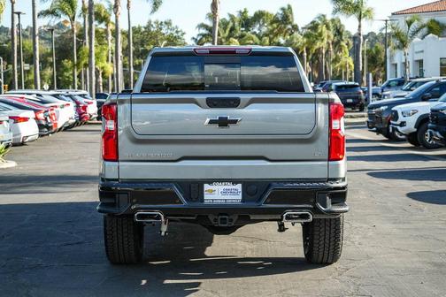 Sterling Gray Metallic 2026 Chevrolet Silverado 1500 LT Trail Boss
