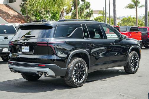 Mosaic Black Metallic 2026 Chevrolet Traverse AWD Z71