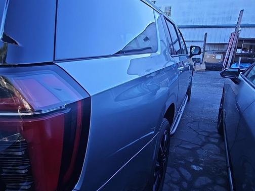 2025 Chevrolet Suburban RST