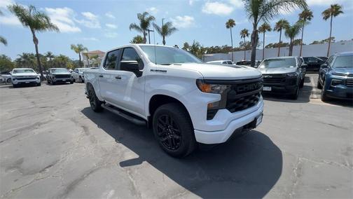 2025 Chevrolet Silverado 1500 Custom