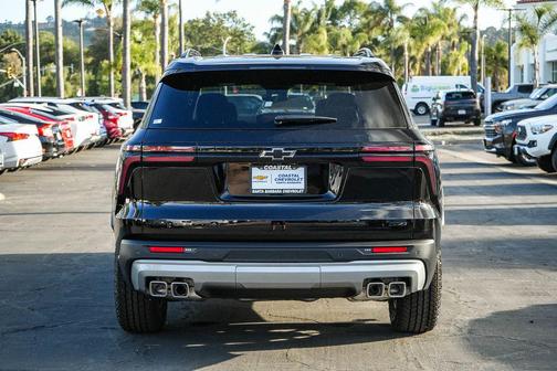 Mosaic Black Metallic 2026 Chevrolet Traverse AWD Z71