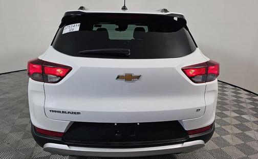 Summit White 2024 Chevrolet Trailblazer LT