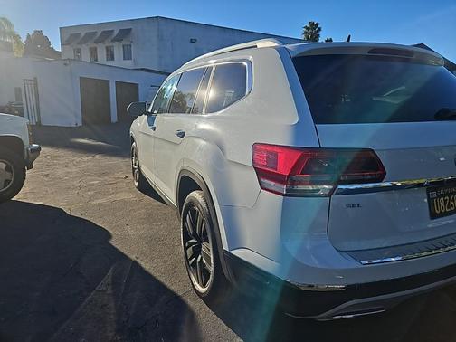 2019 Volkswagen Atlas 3.6L SEL Premium