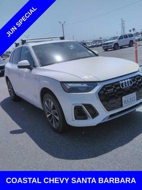 White 2023 Audi Q5 45 S line Premium Plus