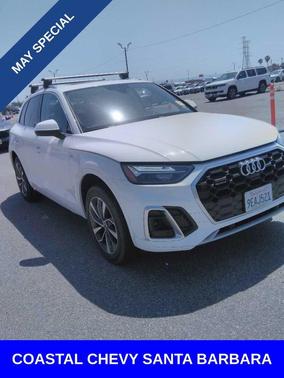 White 2023 Audi Q5 45 S line Premium Plus