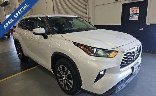 Wind Chill Pearl 2022 Toyota Highlander XLE