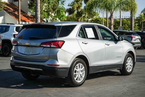 Sterling Gray Metallic 2024 Chevrolet Equinox 1LT