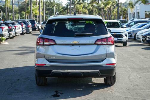 Sterling Gray Metallic 2024 Chevrolet Equinox 1LT